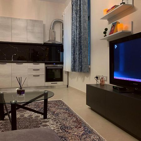 Jessica'S Apartment Тирана Экстерьер фото