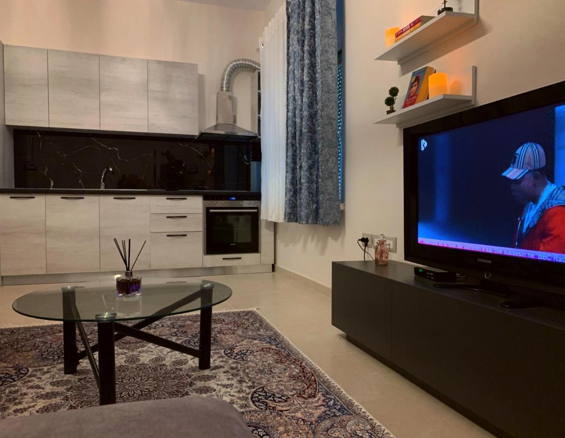 Jessica'S Apartment Тирана Экстерьер фото