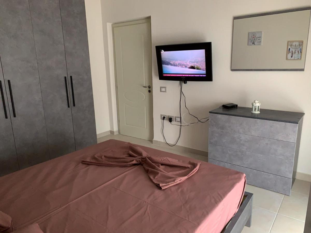Jessica'S Apartment Тирана Экстерьер фото